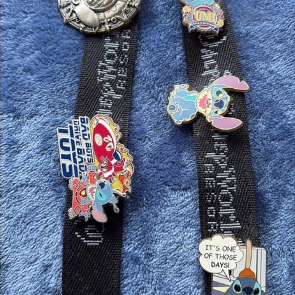 Disney Lanyard with 12 Pins